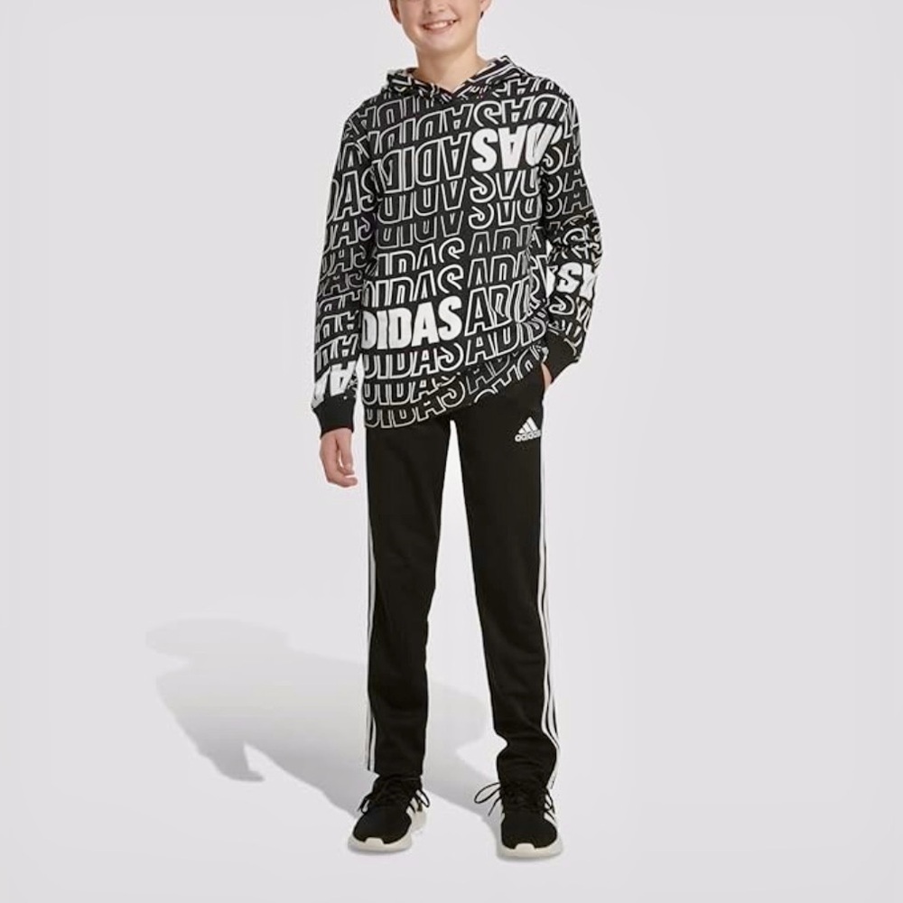 Adidas Boys Hoodie - Size 5
Street Style Meets Sporty Comfort